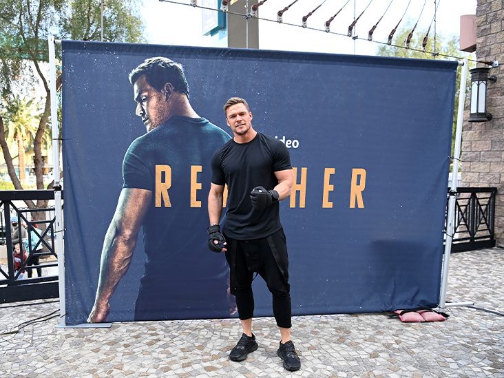 'Reacher' Star Alan Ritchson Shares How He Manages Living with Bipolar Disorder