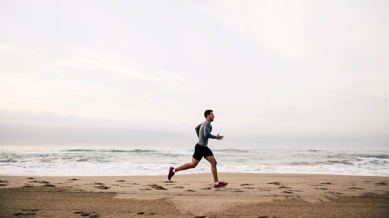 Male_Runner_Beach