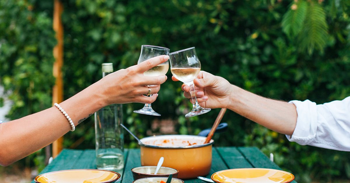 Best Alcoholic Beverages for People with GERD