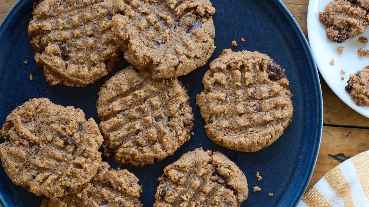 Almond chocolate chunk cookies