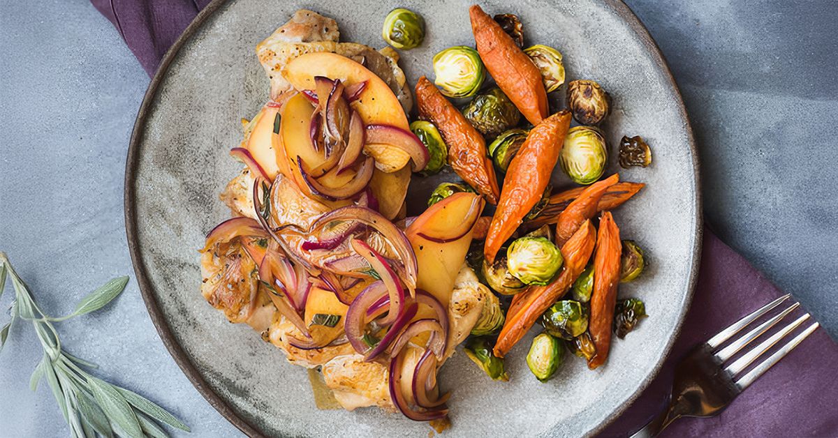 Autumn-Inspired Chicken Thighs with Apples and Root Veggies