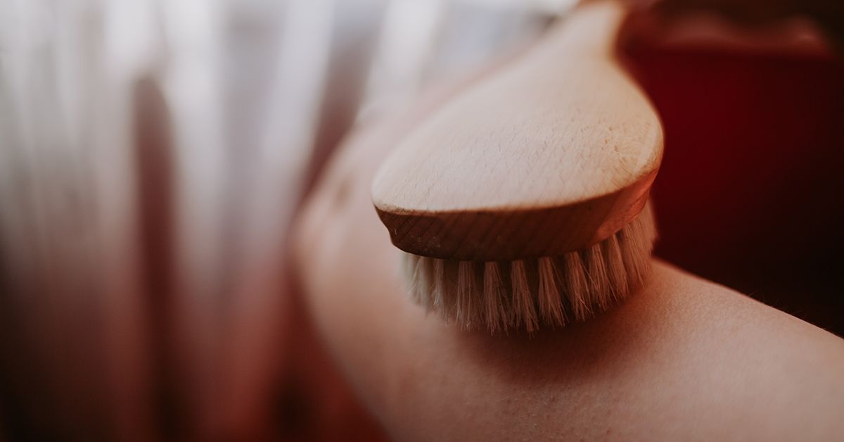 Dry Brushing Benefits Risks and How To