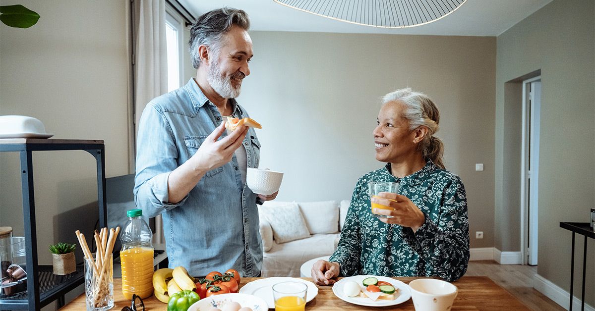 健康的な朝食は、心血管疾患のリスクを下げるのに役立つ可能性があります
