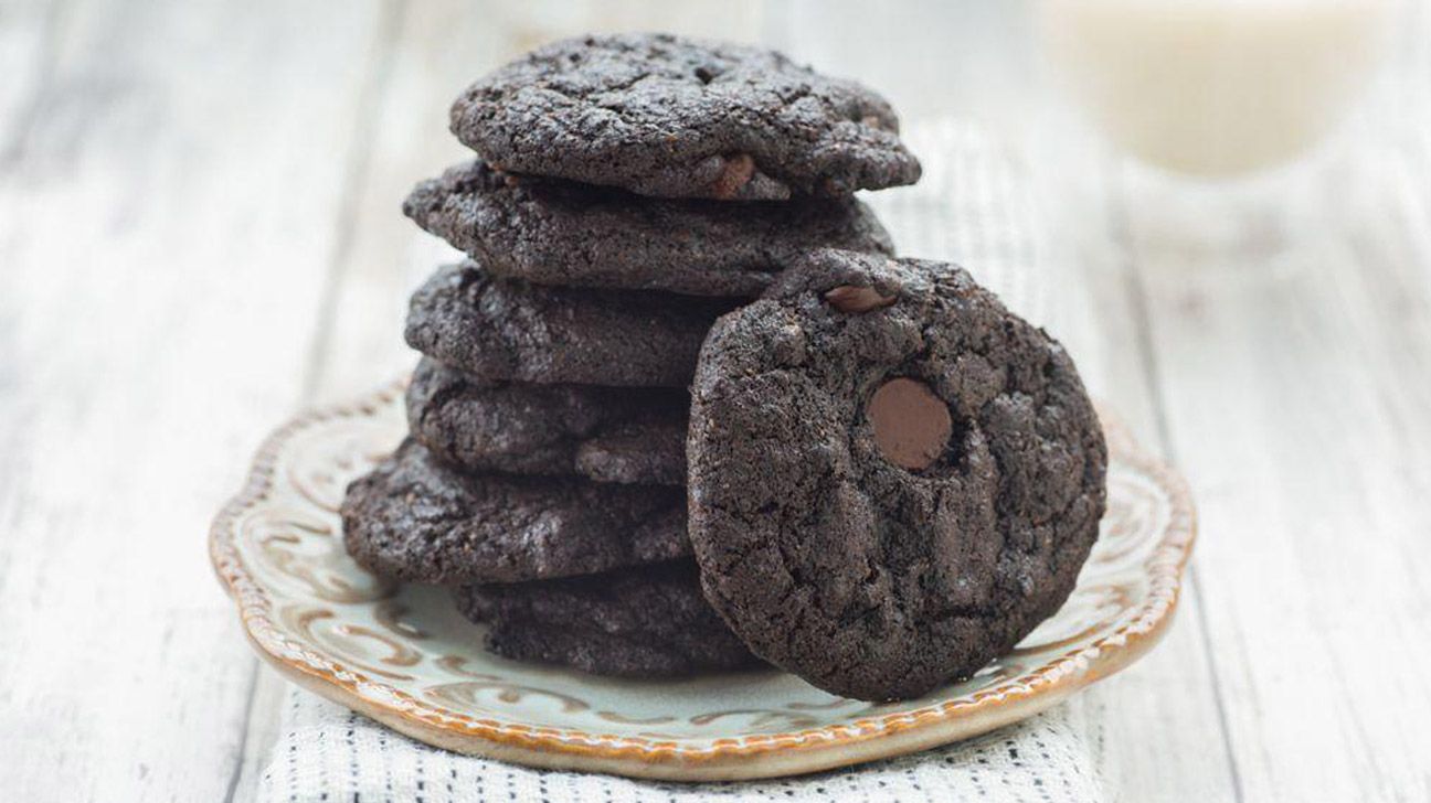 Double chocolate almond cookies