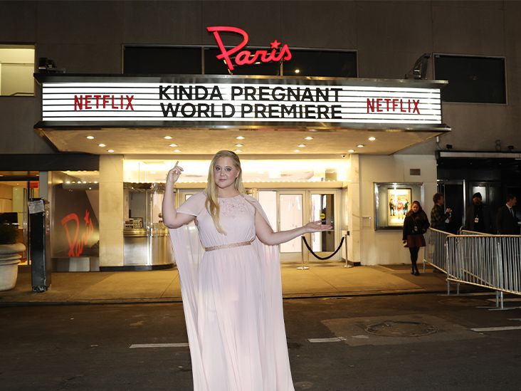 Amy Schumer's 'Moon Face' In 'Kinda Pregnant' Likely a Symptom of Cushing's Syndrome