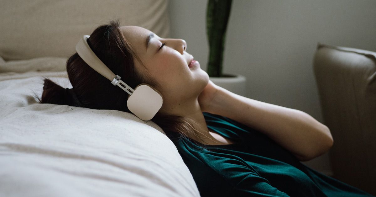 ASMR Eases Sleep Struggles