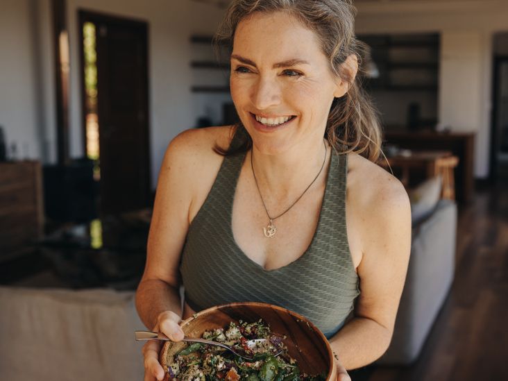 7 Meals to Enjoy Cold During Menopause Hot Flashes