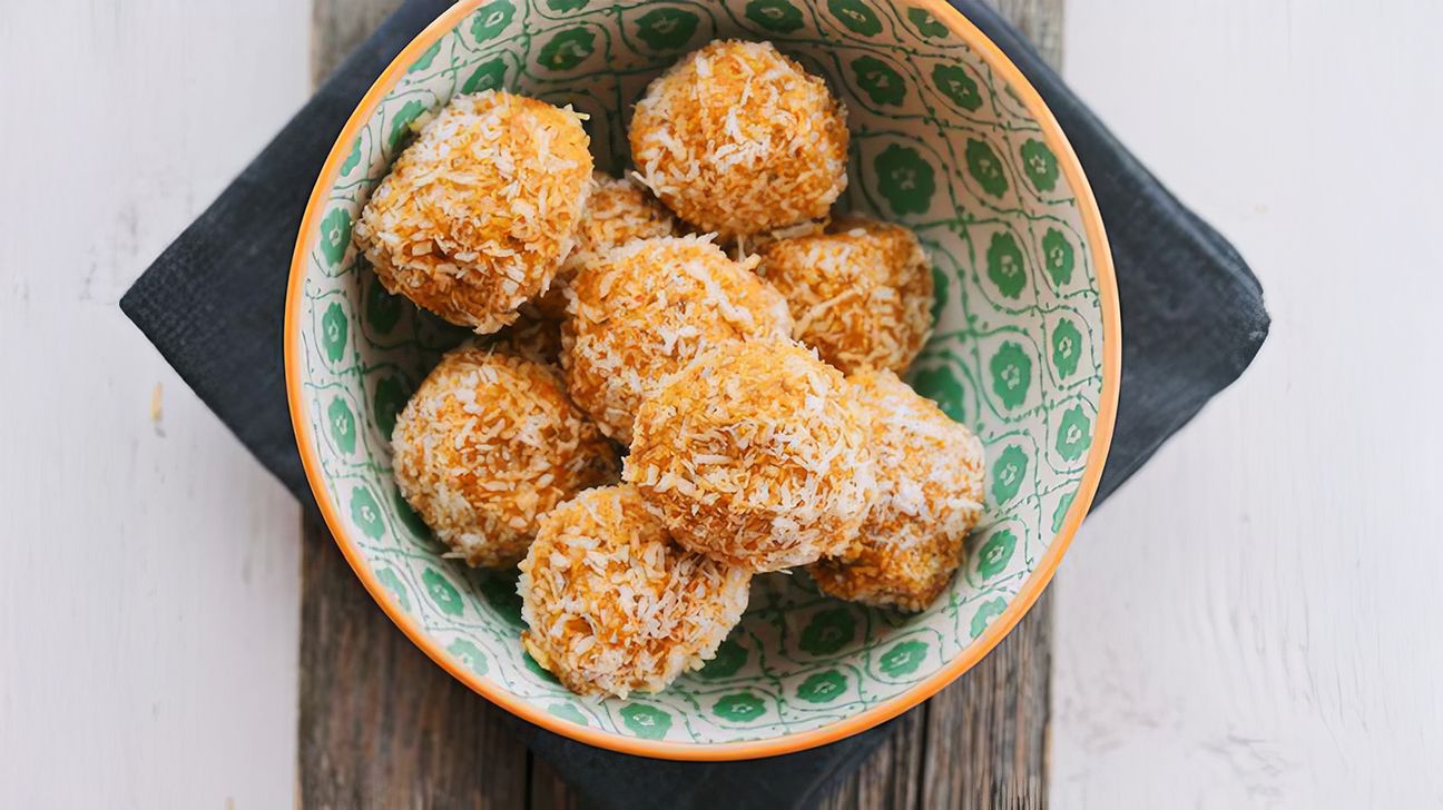 Carrot cake bites