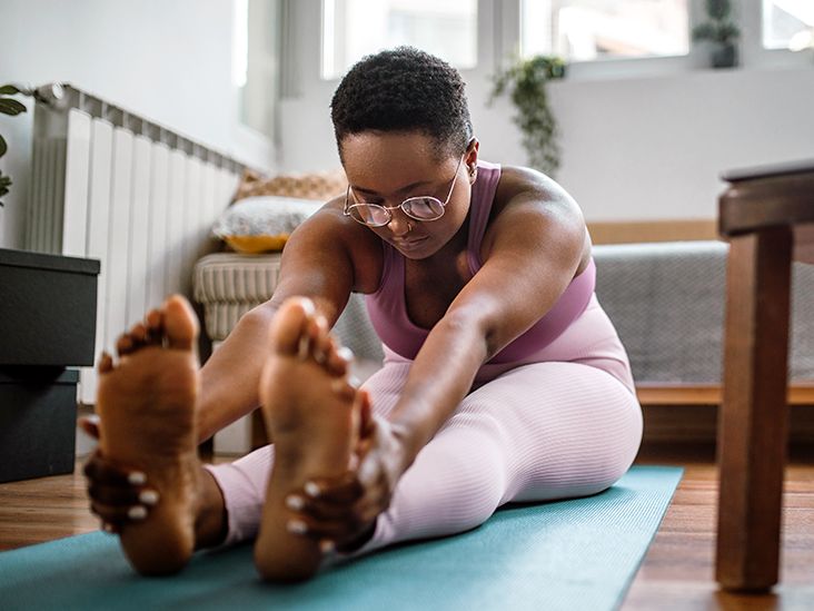 Xotin yalangoch yuradi video