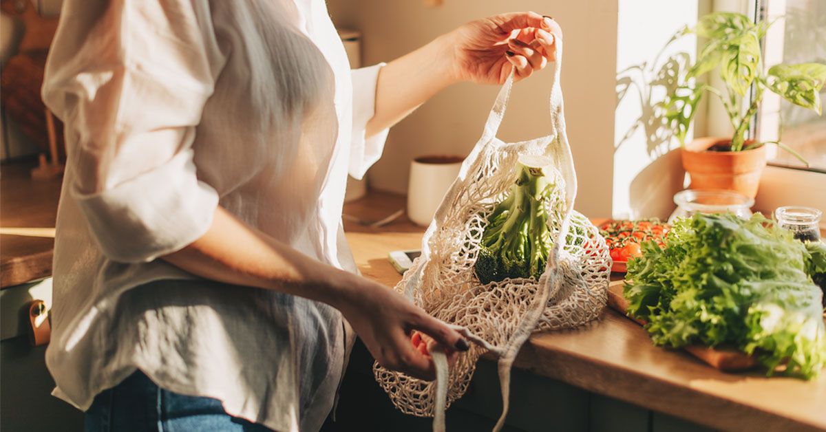 Heart Disease: What You Eat Matters More Than Cutting Carbs, Fat - Healthline