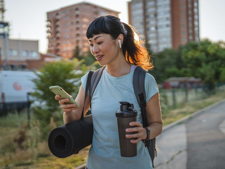 Creatine Gummies Or Creatine Powder, Which May Work Best for You?