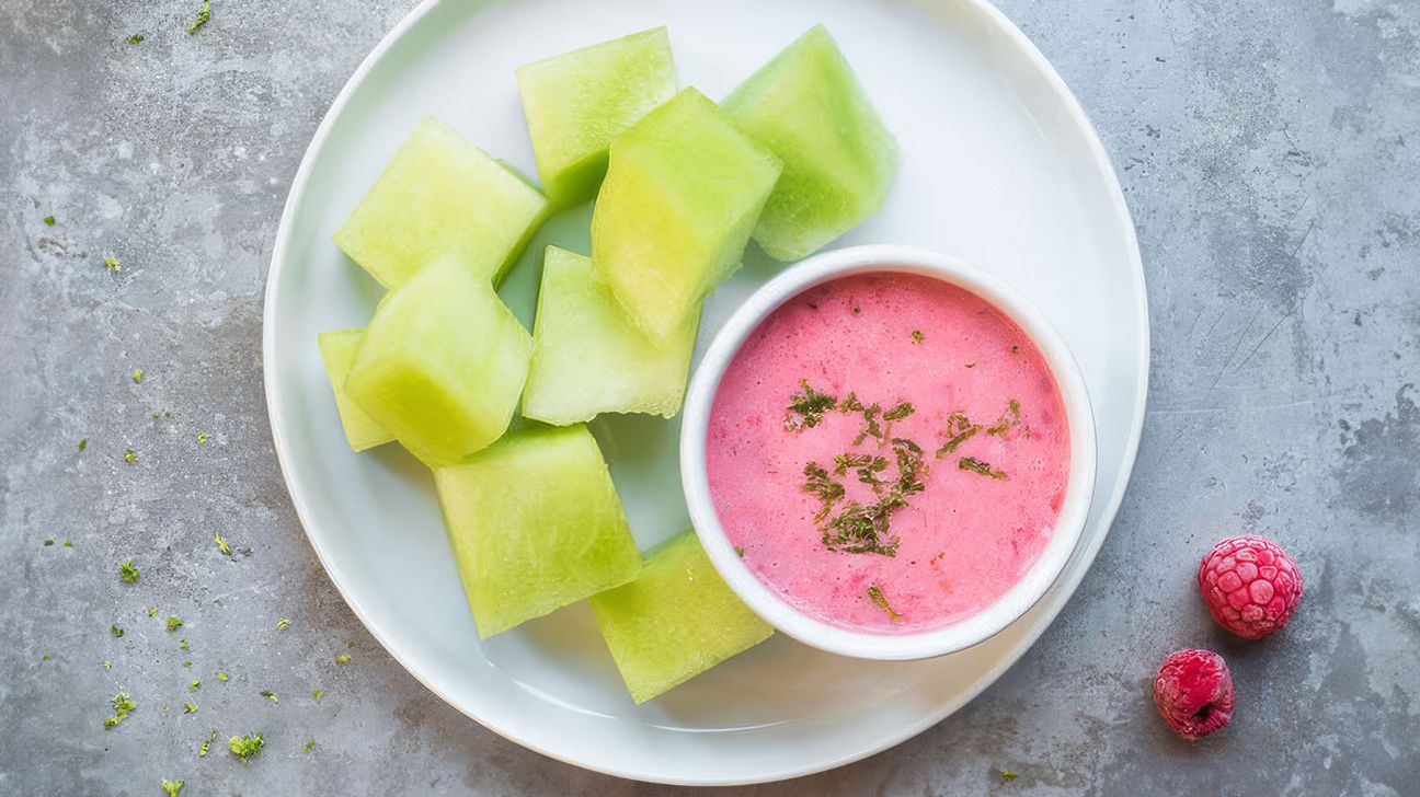 Tropical fruit dip with melon