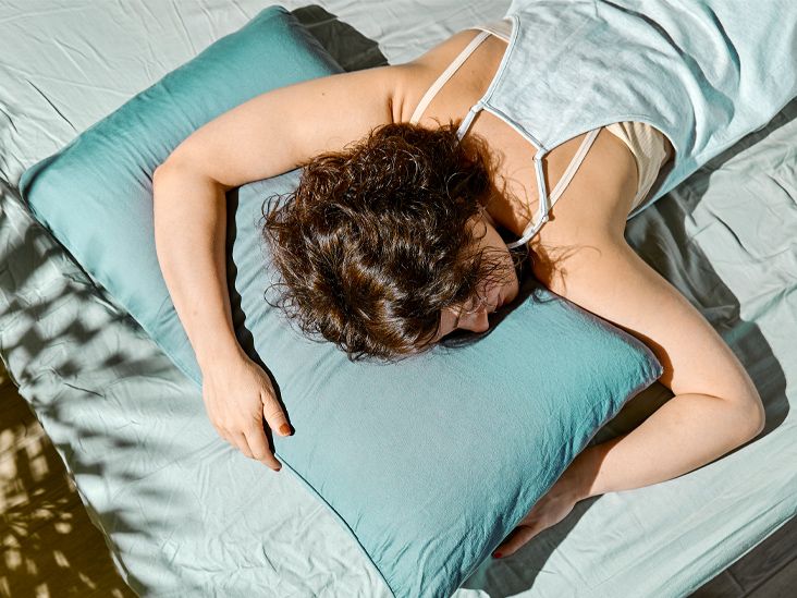 Normal Sleep Cycle vs. Narcolepsy: What to Know