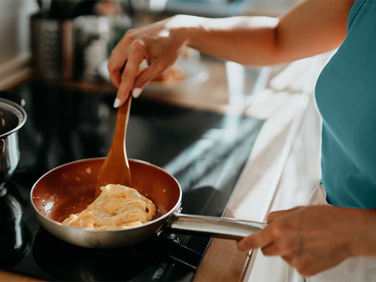 How to Build a Blood-Sugar-Friendly Plate, according to Registered Dietitian Dalina Soto