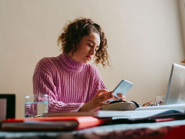 Does Using AI Affect Your Brain Performance?