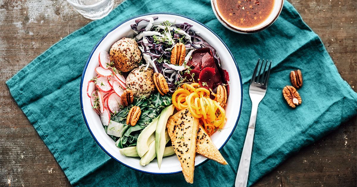 Kā "Portfēlja diēta" var palīdzēt samazināt kolesterīnu līmeni un sirds- asins sistēmas slimību risku.