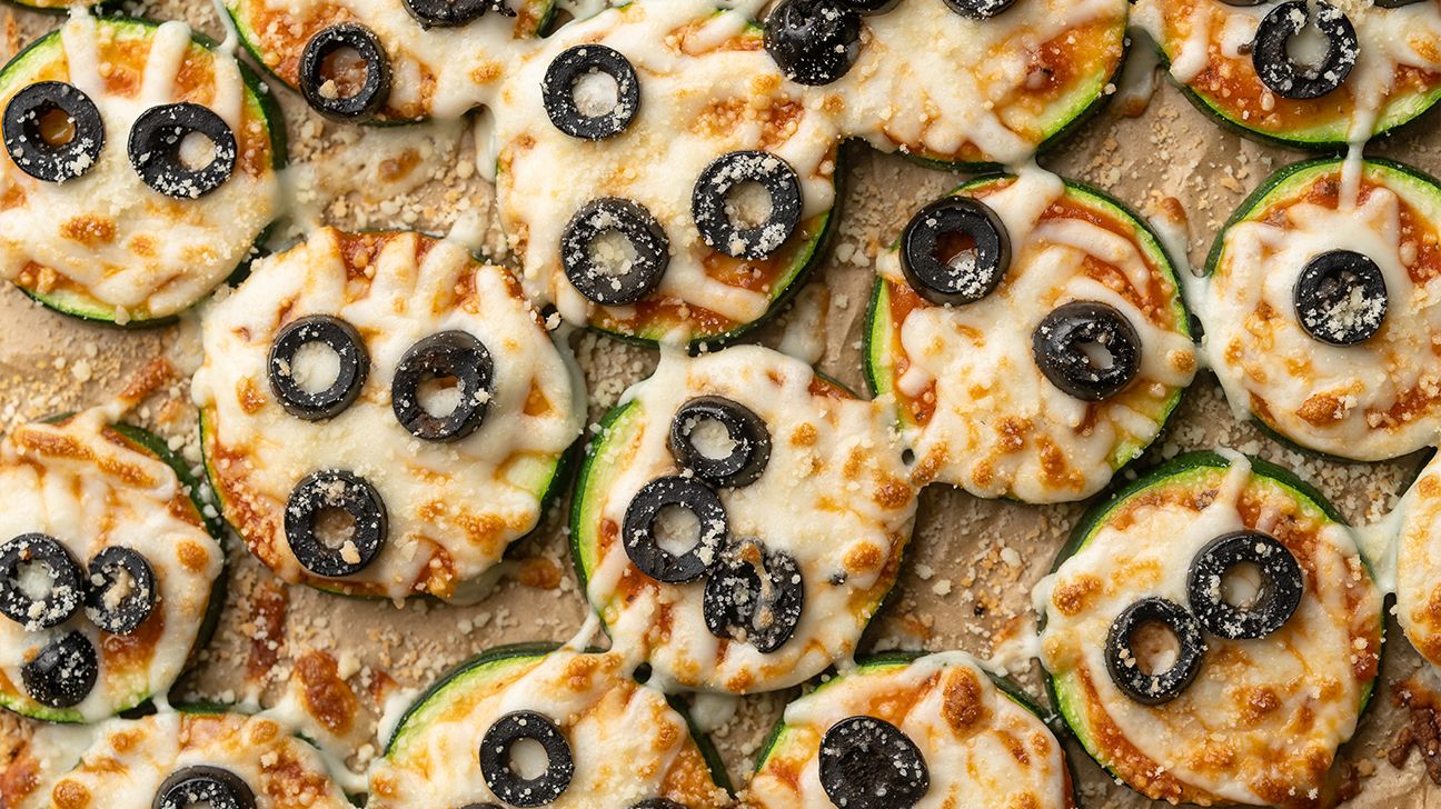 Zucchini pizza bites