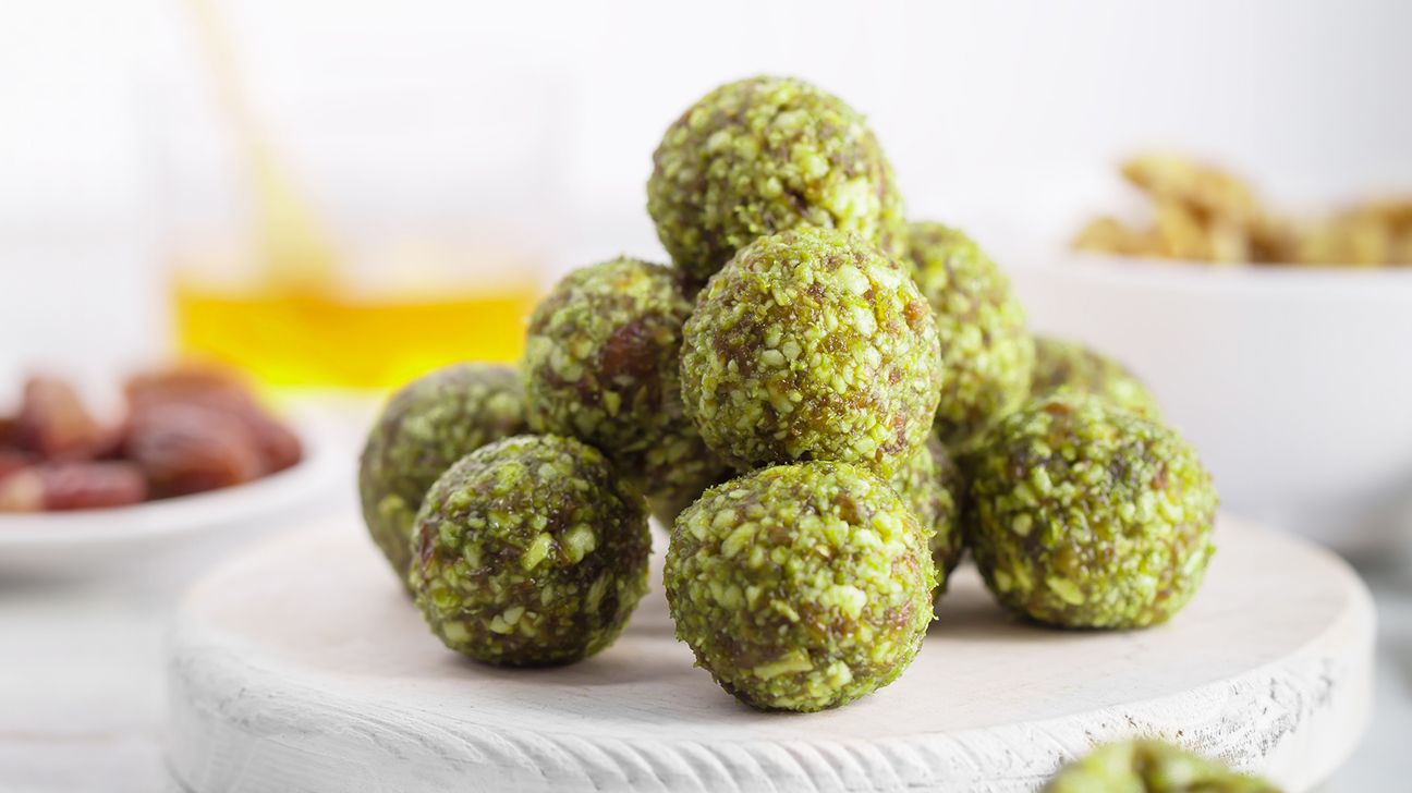 Matcha superfood energy bites
