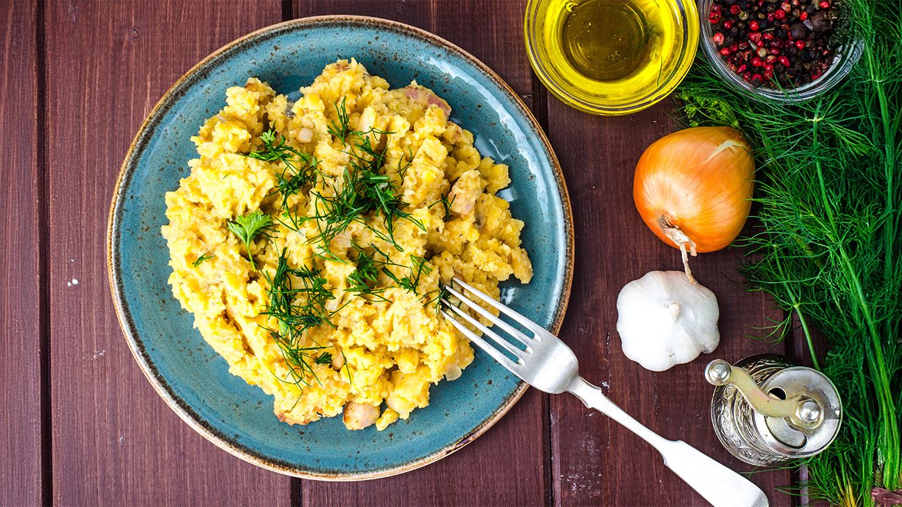 Scrambled Eggs with Goat Cheese and Dill