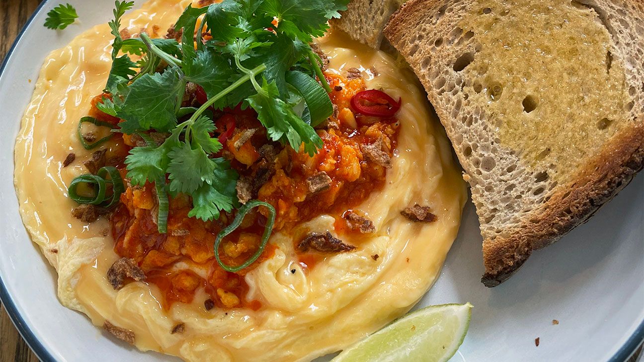 Kimchi scrambled eggs