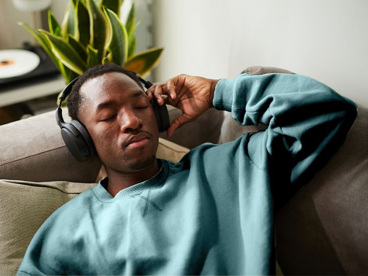 Short Afternoon Nap May Boost Brain Health, Improve Learning Ability