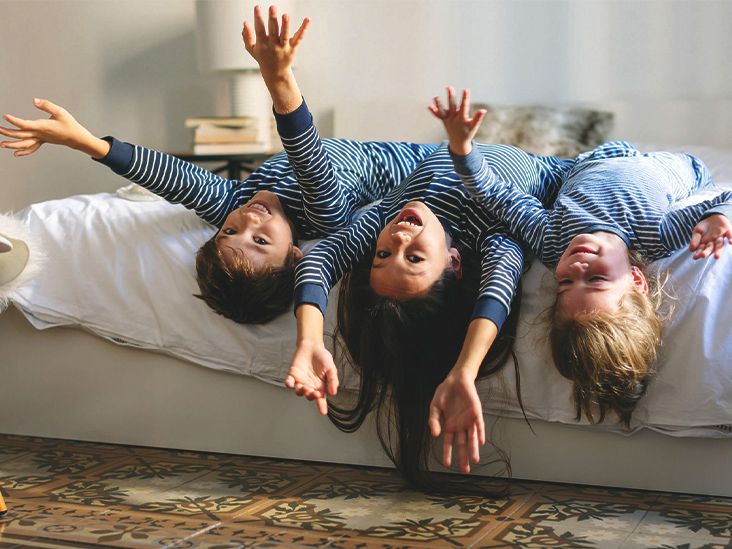 Birth Order and Personality: The Science Behind Middle Child Syndrome