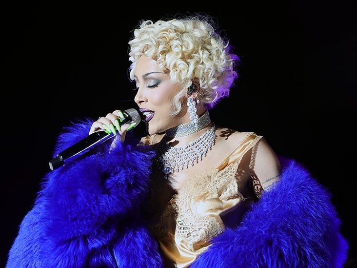 Doja Cat Reveals She May Have Lipedema: What Are the Signs, Symptoms?