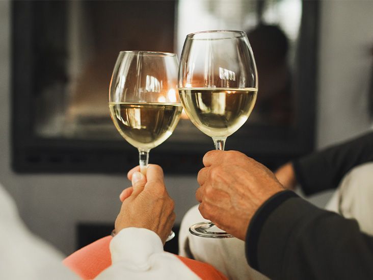 More Than 1 Drink a Day Linked to Health Risks, Clashing With U.S. Guidelines