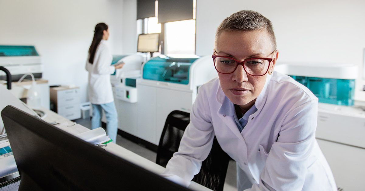 Jauns vakcīna tika izstrādāta ar AI un drošīgi testēta cilvēkiem