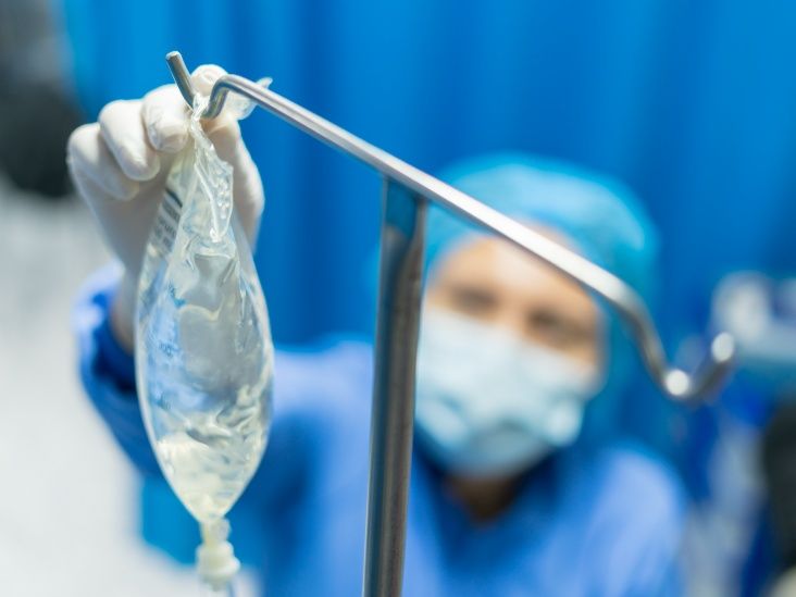 FDA Recalls IV Fluids Over Possible Fiberglass, Stainless Steel Contaminants