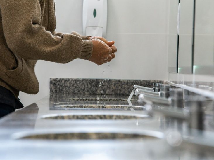 A Doctor’s Top 5 Tips for Getting Through Cold and Flu Season