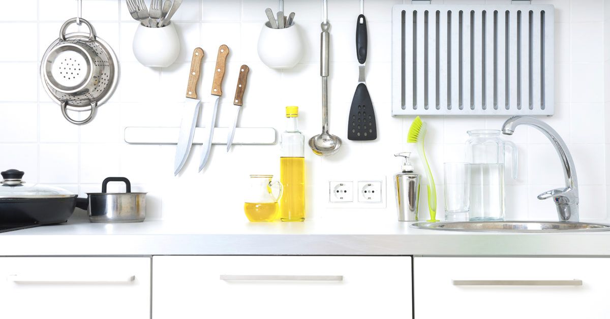DIY: Homemade Non-Toxic Wallpaper Remover Spray – Health Starts in the  Kitchen