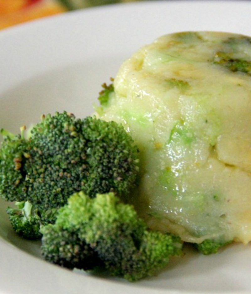 Mini Broccoli Polenta Cakes