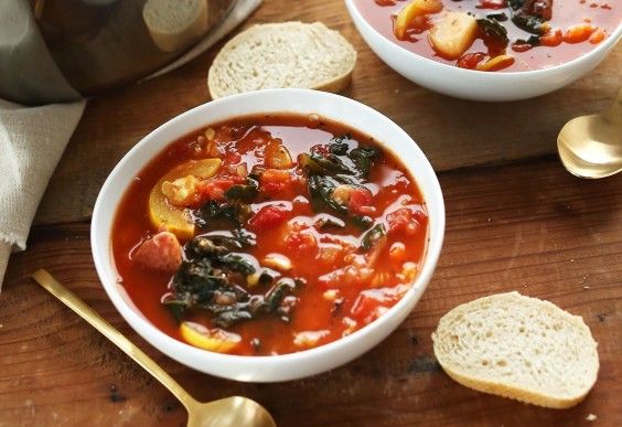 Tomato and Vegetable White Bean Soup 