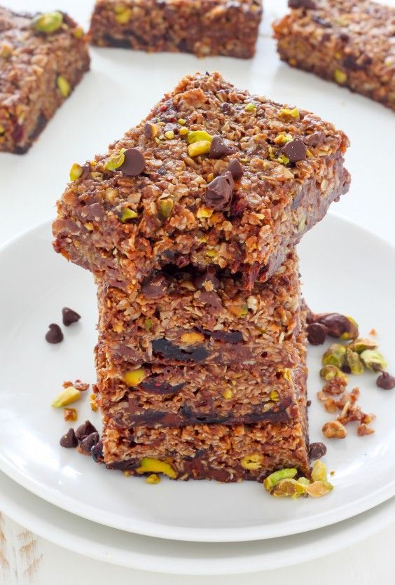 Dark Chocolate Nutella Pistachio Granola Bars