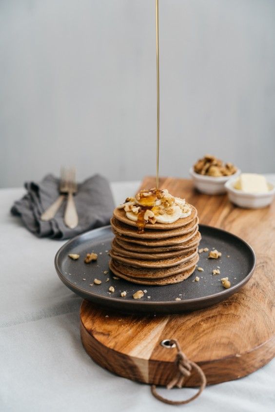 2. Low-FODMAP Banana Nut Pancakes