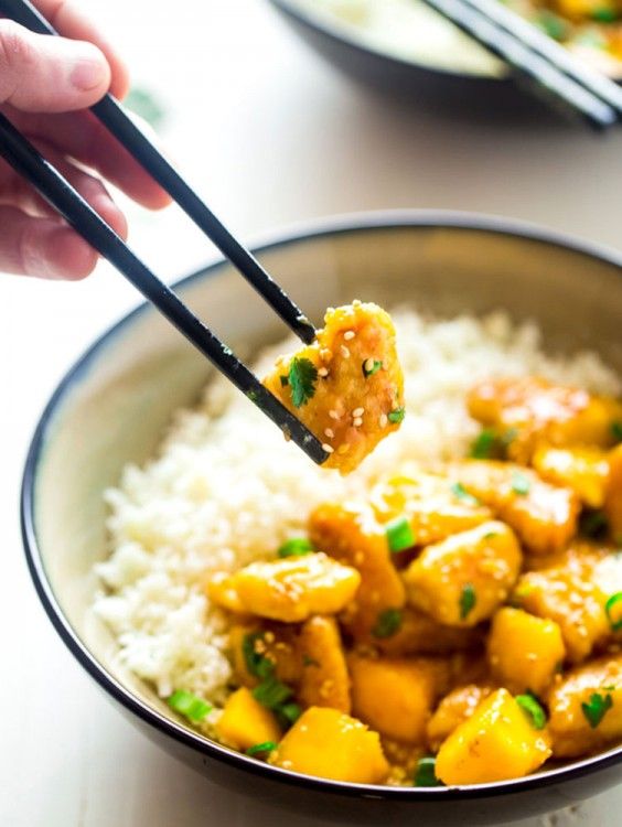 Whole30 Dinner Recipes: Mango Chicken with Coconut Cauliflower Rice