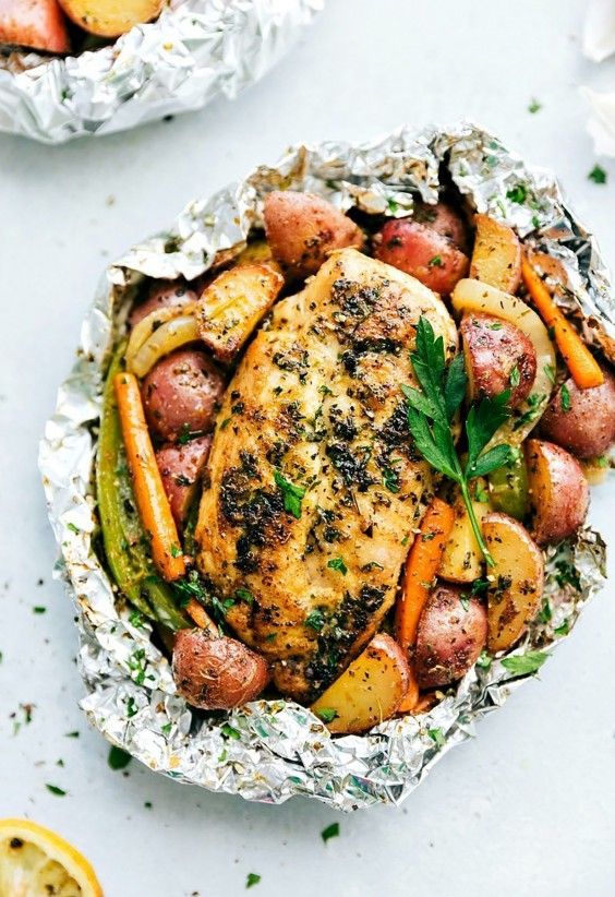 13 Chicken Dinners Made in a Foil Packet That Are Impossible to Mess