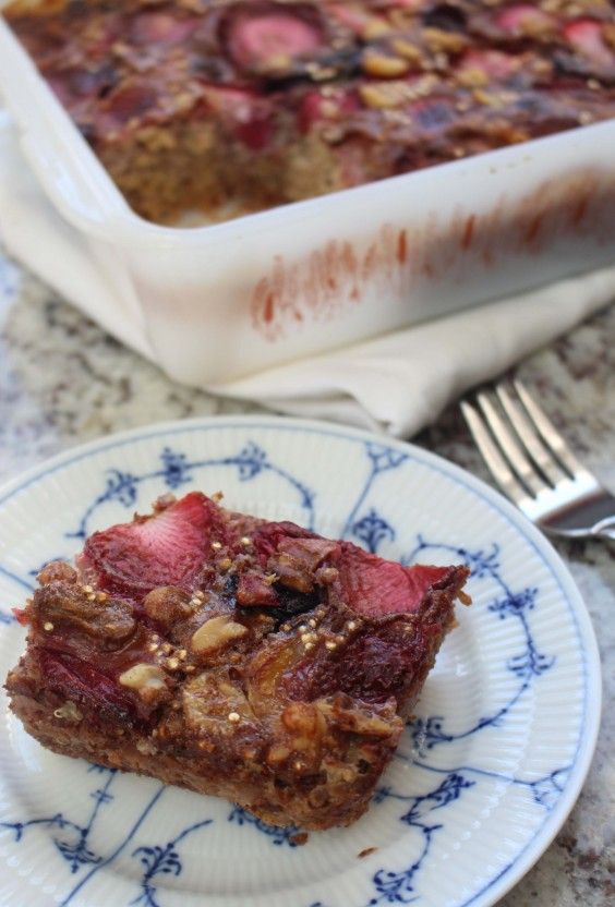 6. Low-FODMAP Quinoa Berry Breakfast Bake