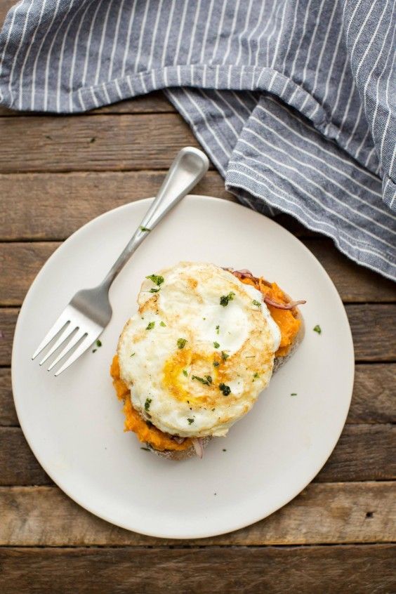 6. Butternut Squash Toast With Fried Eggs