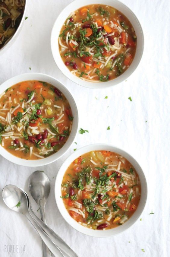 2. Healthy and Easy Minestrone Soup