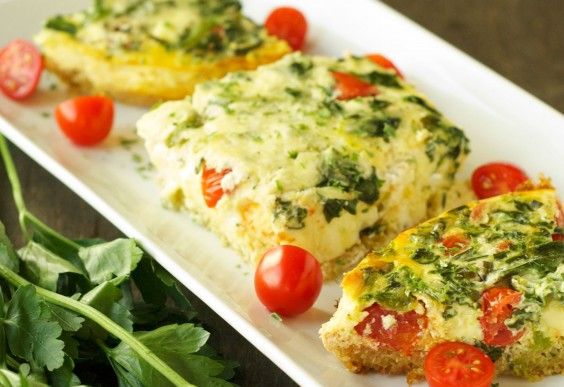 Quinoa Breakfast Casserole With Tomato and Spinach