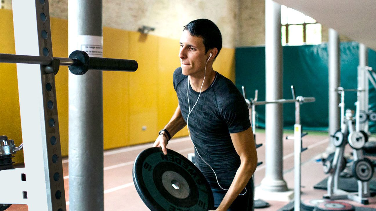 5 Reasons Why the Weight Machines At The Gym Aren't Worth It