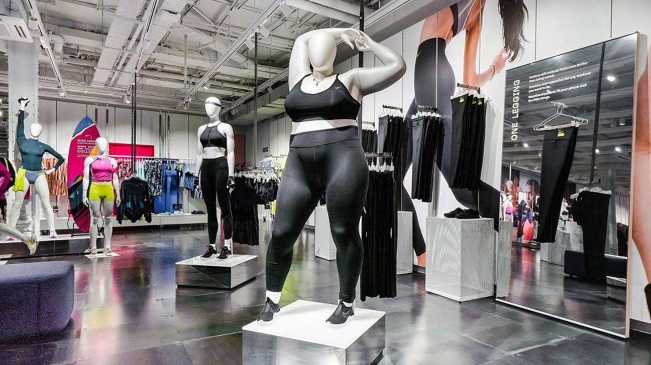 Navigating Pushback Against Men Wearing Tights at the Gym: 3 Tips - LED  Queens