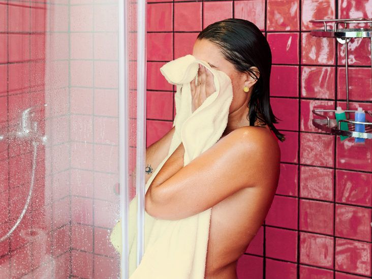 Peeing in the Shower: Benefits and Risks