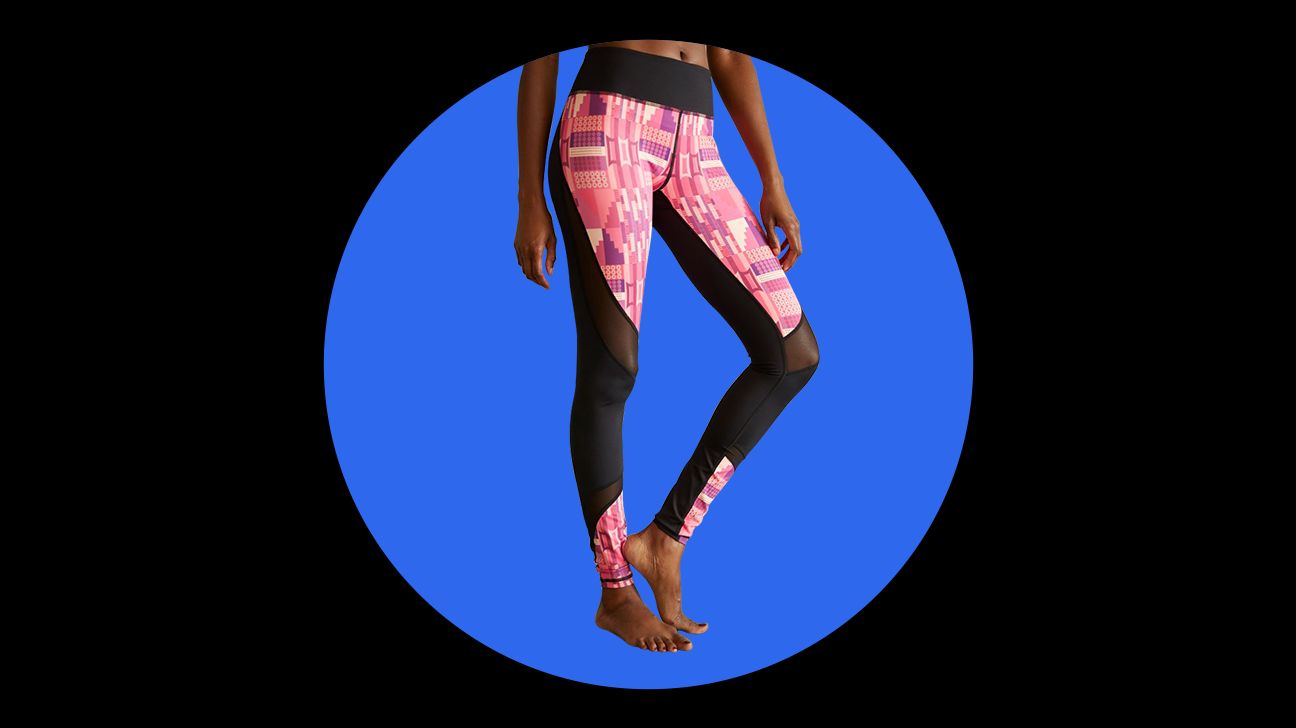 PINK Victoria's Secret Ultimate leggings w/ black mesh side panels. Med