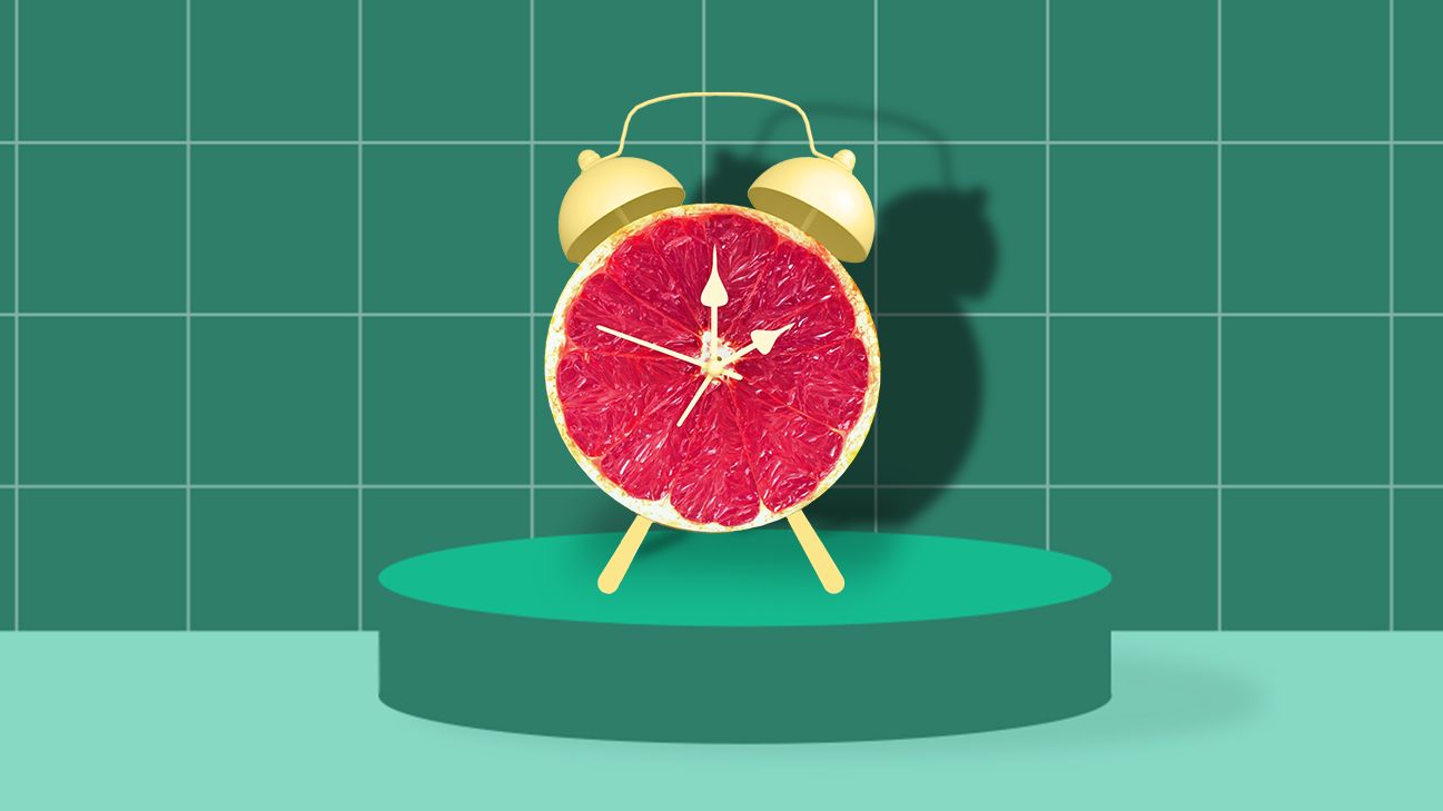 fruit clock showing what time to eat header
