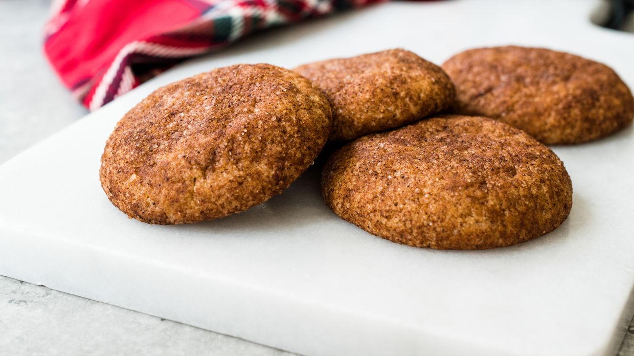cannabis holiday snickerdoodle cookies