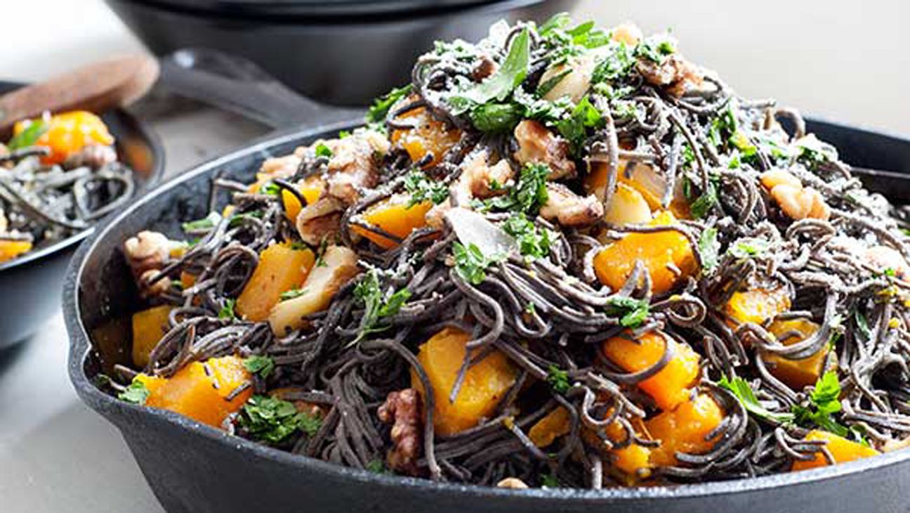 black bean spaghetti and pumpkin