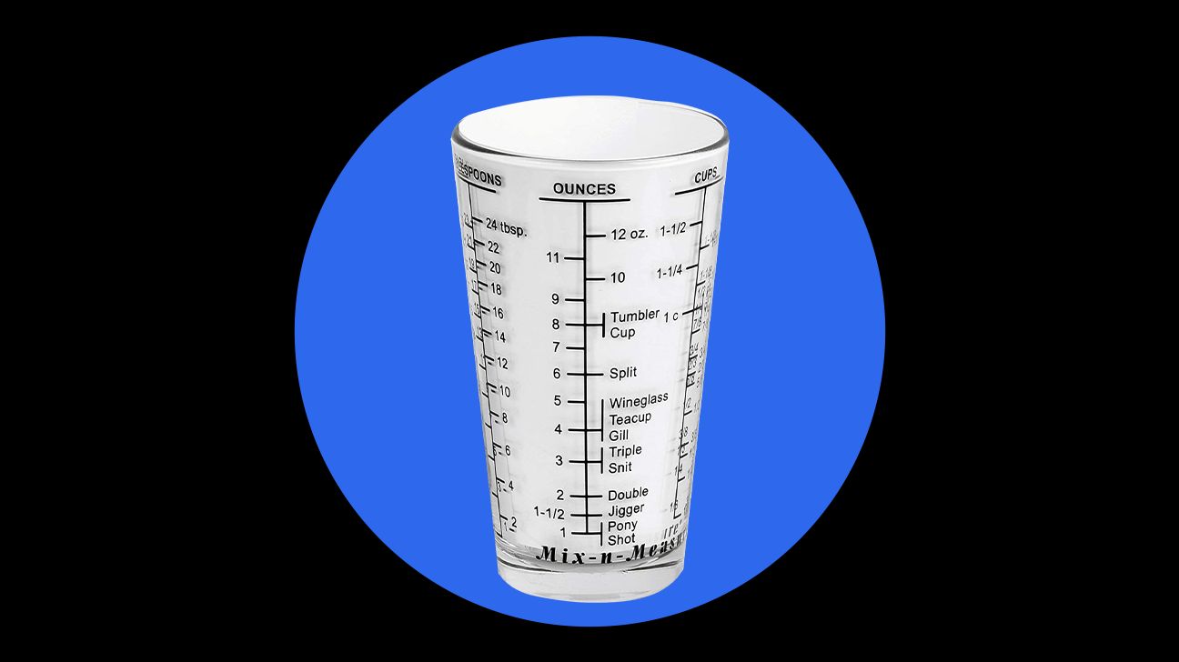 https://media.post.rvohealth.io/wp-content/uploads/sites/2/2020/11/GRT-231344-Greatists-2020-Gift-Guide-for-Kitchen-Wizards-Kolder-Pint-Glass-Measuring-Cup.png